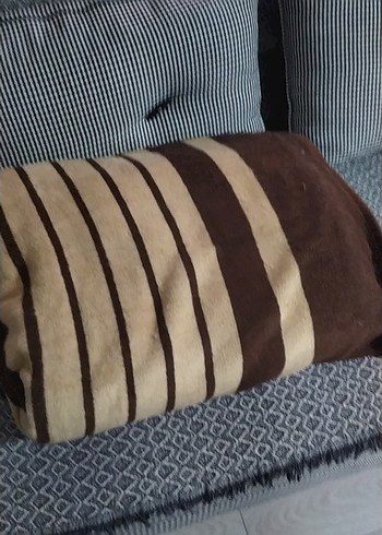 Kahverengi Zebra Desenli Battaniye