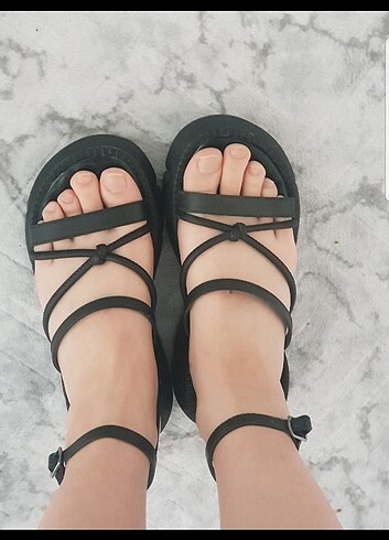 37 Beden siyah Renk Siyah sandalet