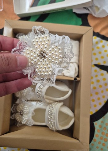 Beyaz Boncuklu Kız Çocuk Özel Ayakkabısı - Görsel 3