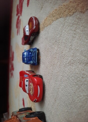 Arabalar çizgi film karakteri - Görsel 9