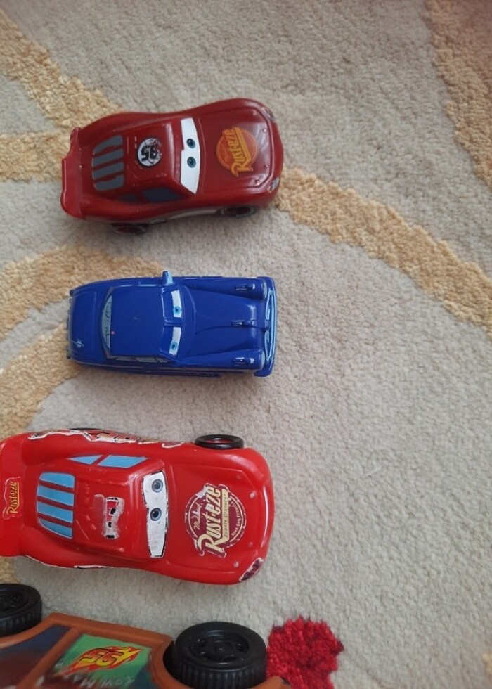 Arabalar çizgi film karakteri - Görsel 2