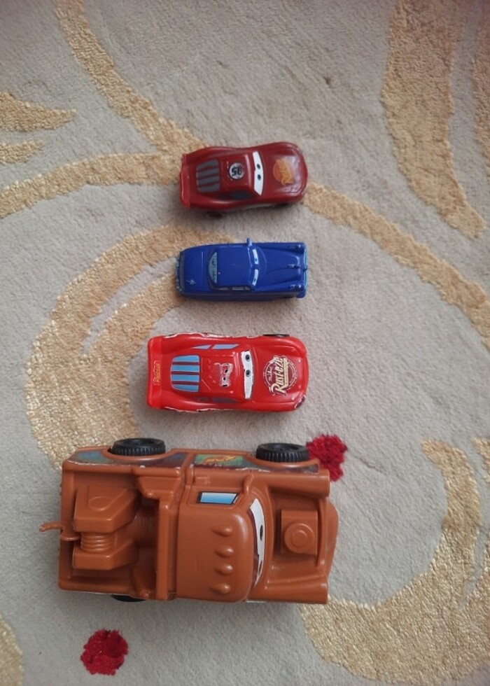 Arabalar çizgi film karakteri - Görsel 4