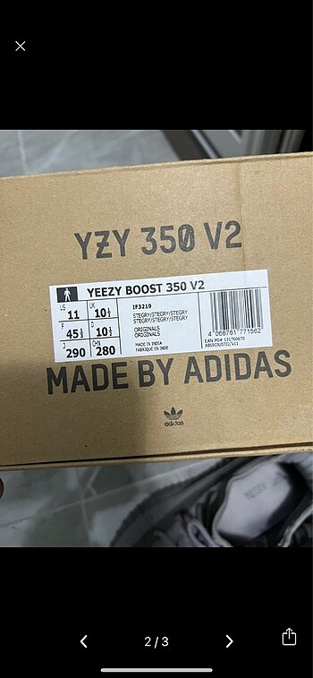 Adidas Yezzy ayakkabı