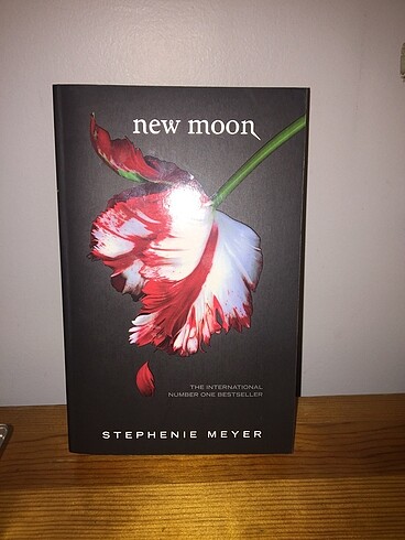 New Moon Stephenie Meyer İngilizce