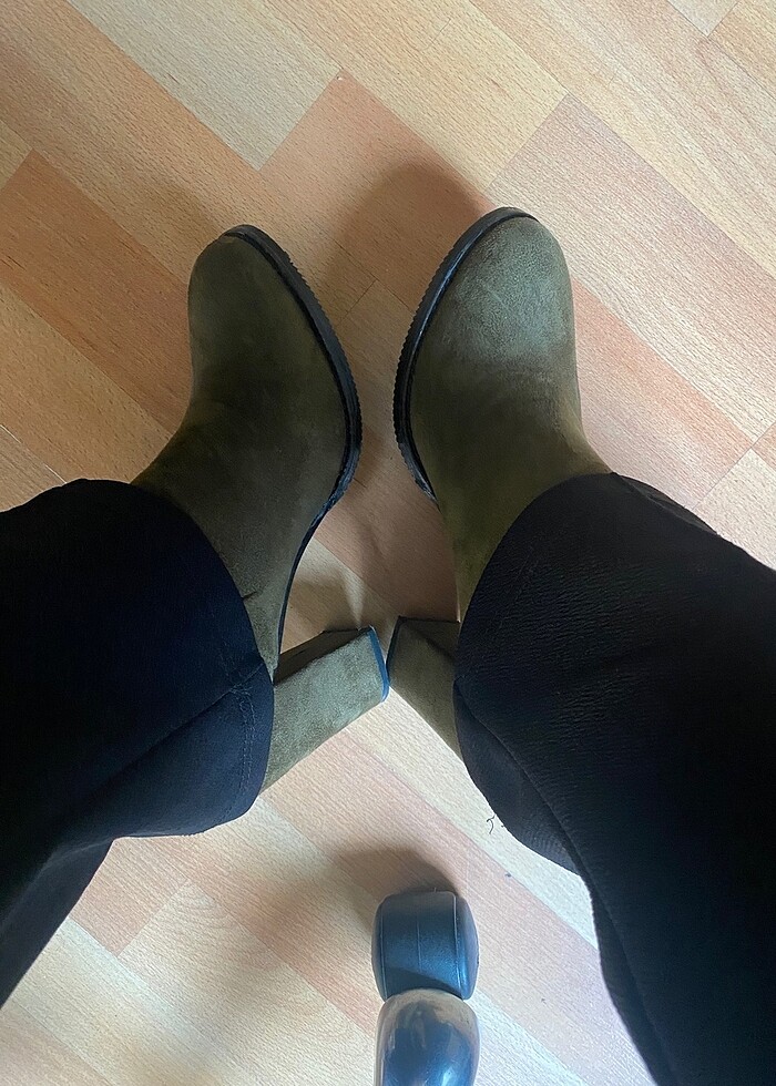 Yeşil topuklu çizme - Görsel 2