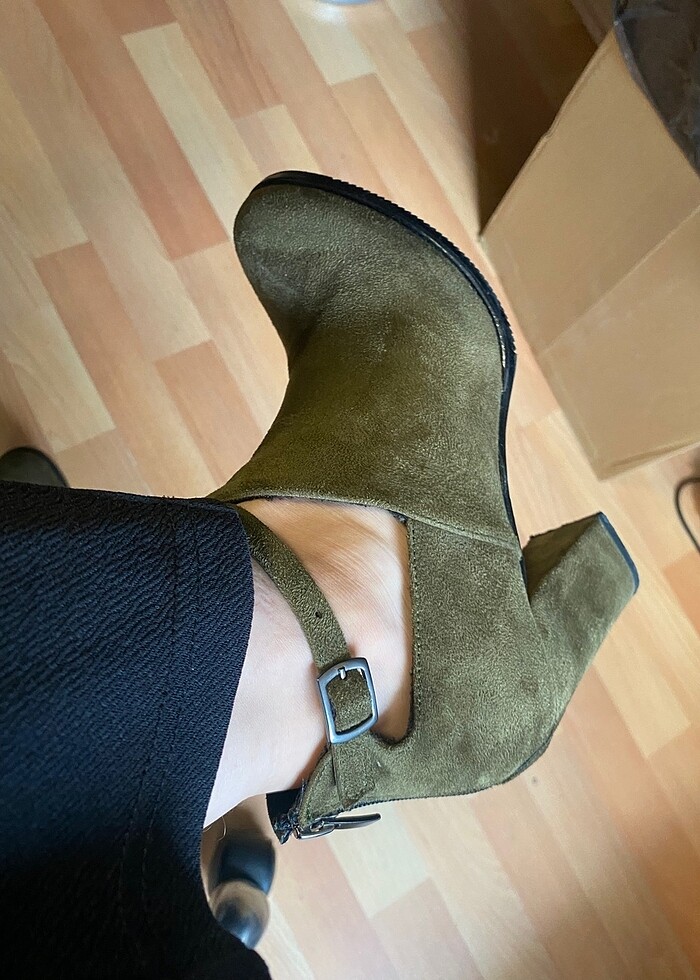 Yeşil topuklu çizme - Görsel 3