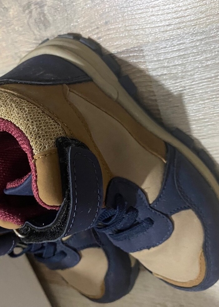 Erkek çocuk bot - Görsel 3