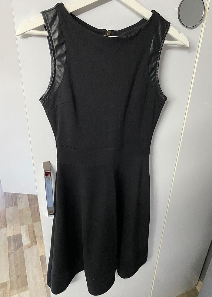 Siyah elbise - Görsel 2