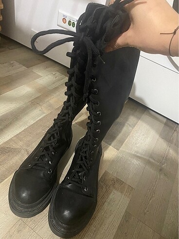 Uzun bot - Görsel 2