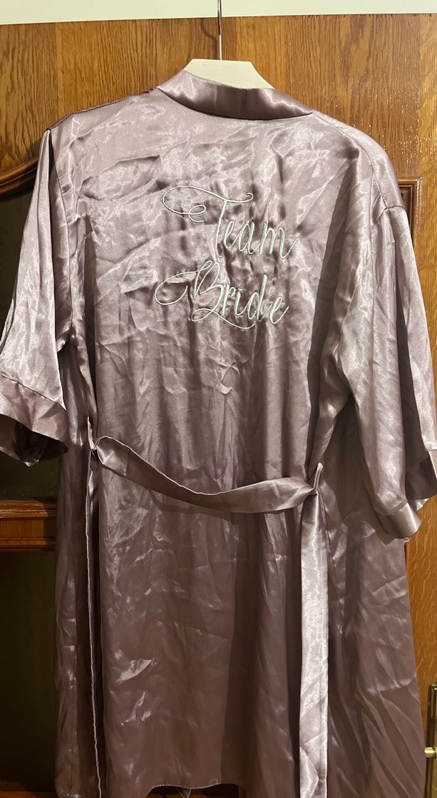 Uzun, Gevşek Kesim, Nakışlı Bej Kadın Sabahlık - Görsel 3