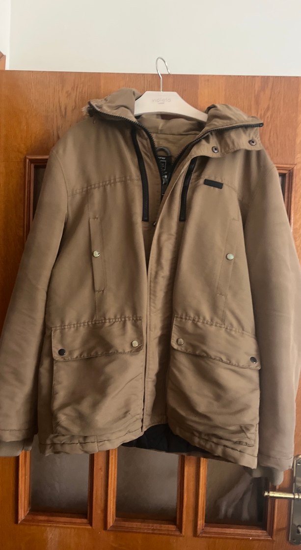 Kahverengi Kapüşonlu Erkek Mont - Görsel 4