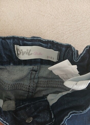 LC Waikiki Civil Kot Pantolon ve Lcw Tişört