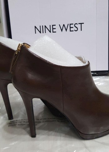 Nine West 37
