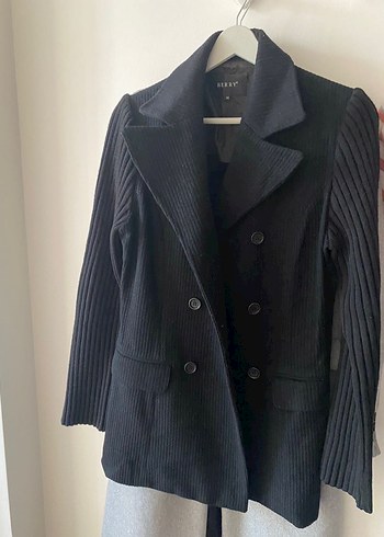 Siyah Kadın Kaban - Görsel 4