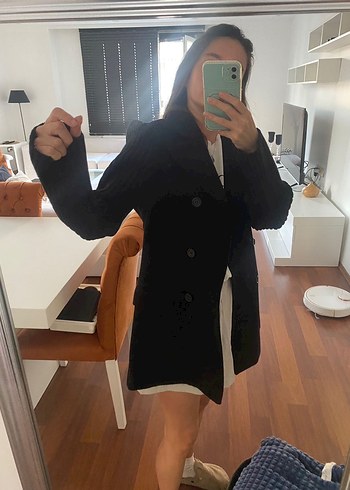 Siyah Kadın Kaban - Görsel 3