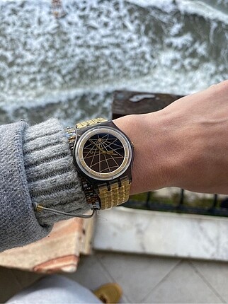 Swatch gold saat