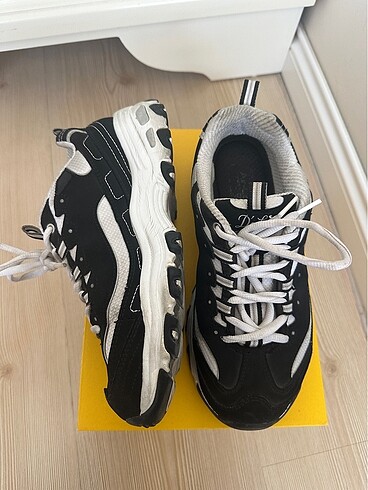 38 Beden Skechers Ayakkabi