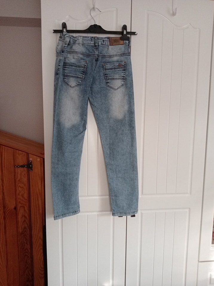 Kadın Mavi Yırtık Detaylı Normal Paça Jean - Görsel 4