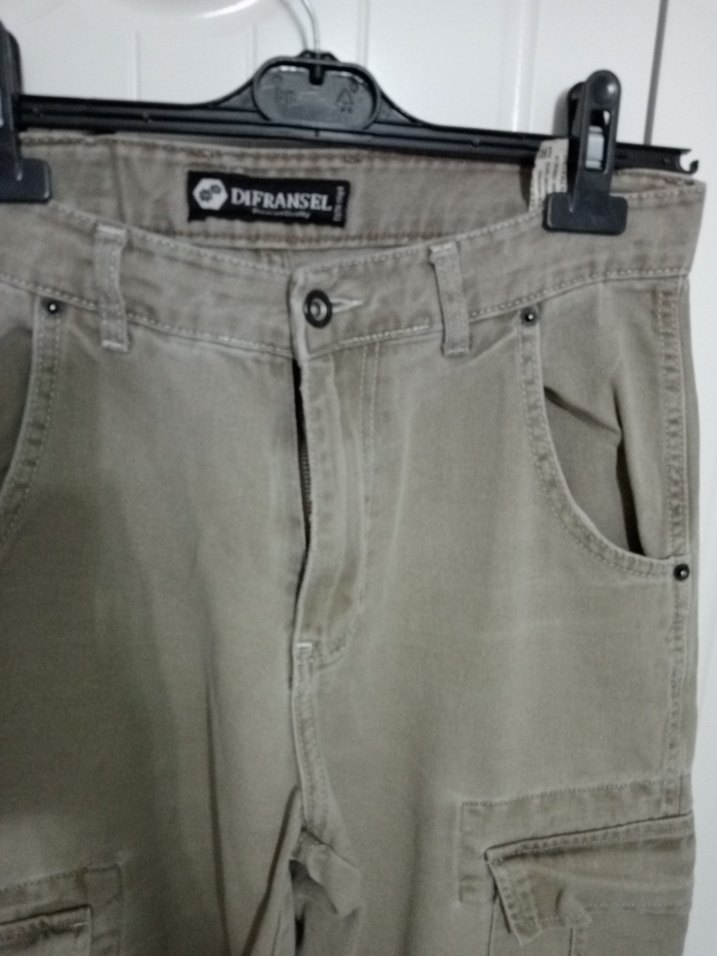 Bej Bol Kesim Kemerli Kot Pantolon - Görsel 2