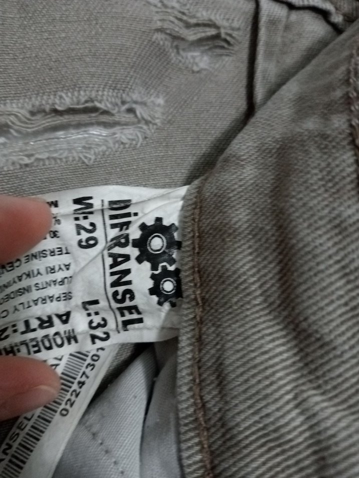 Bej Bol Kesim Kemerli Kot Pantolon - Görsel 3