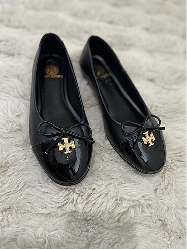 36 Beden tory burch babet