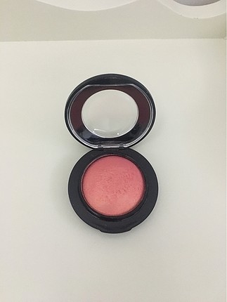  Beden Mac Mineralize Blush Allık/ Petal Power