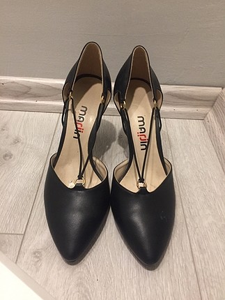 Mat deri siyah stiletto #stiletto #ayakkabı #marjin