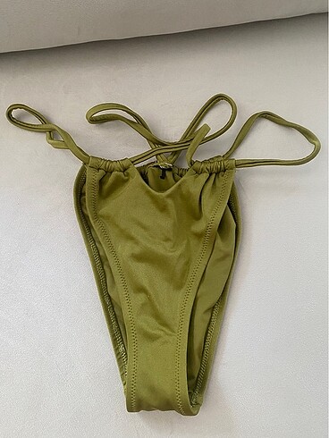 Yeşil Dekolteli Bikini Altı #bikini