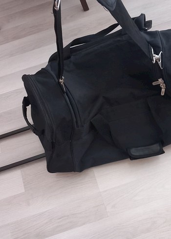 Siyah Valizi - Görsel 9