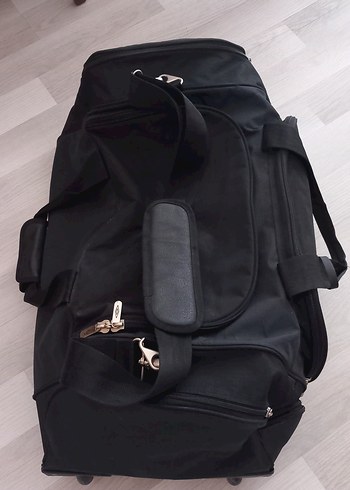 Siyah Valizi - Görsel 5