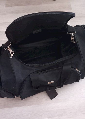 Siyah Valizi - Görsel 8