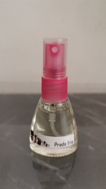 PRADA IRİS PARFÜM F