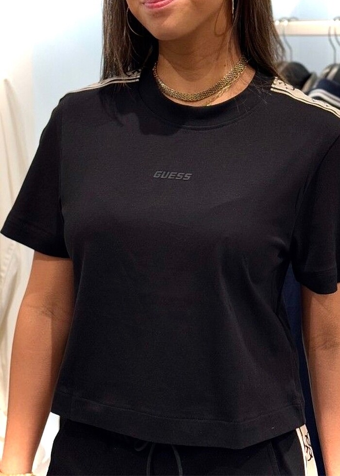 Guess Takım - Görsel 3