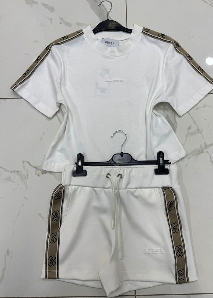Guess Takım - Görsel 5