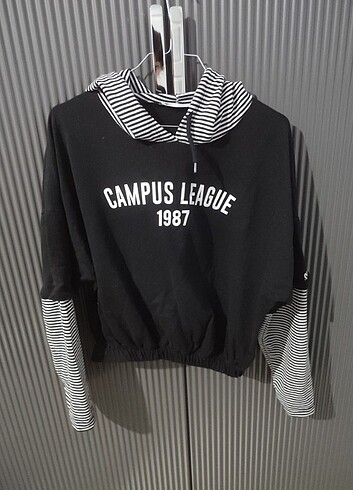 Kapşonlu Sweatshirt