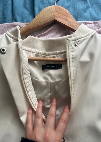 Düğmeli Beyaz Midi Kadın Ceket - Görsel 2