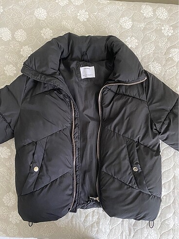 Bershka Şişme mont