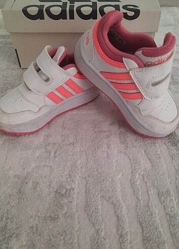 Adidas ayakkabı