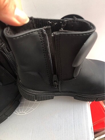 23 Beden Zara bot