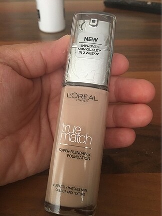 Loreal paris acık ton fondöten