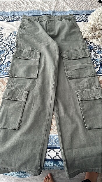m Beden yeşil Renk KARGO PANTOLON H&M