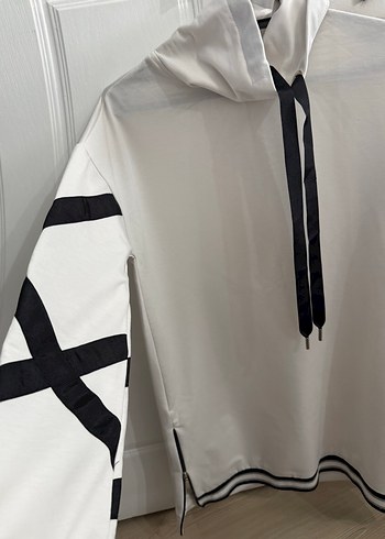 Diğer Gri Baskılı Zincir Detaylı Kadın Sweatshirt