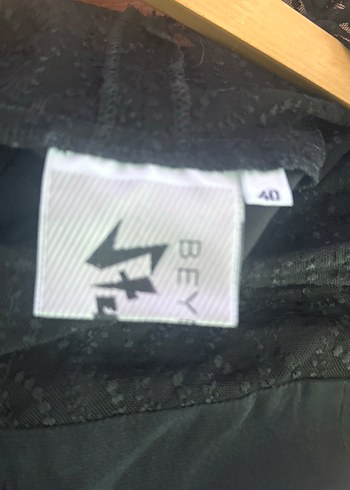 Beymen studio abiye elbiseDantel Detaylı Siyah V Yaka Kadın Bluz - Görsel 7