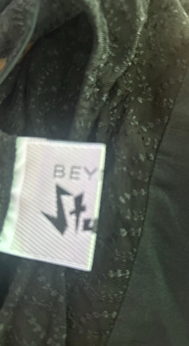 Beymen studio abiye elbiseDantel Detaylı Siyah V Yaka Kadın Bluz - Görsel 5