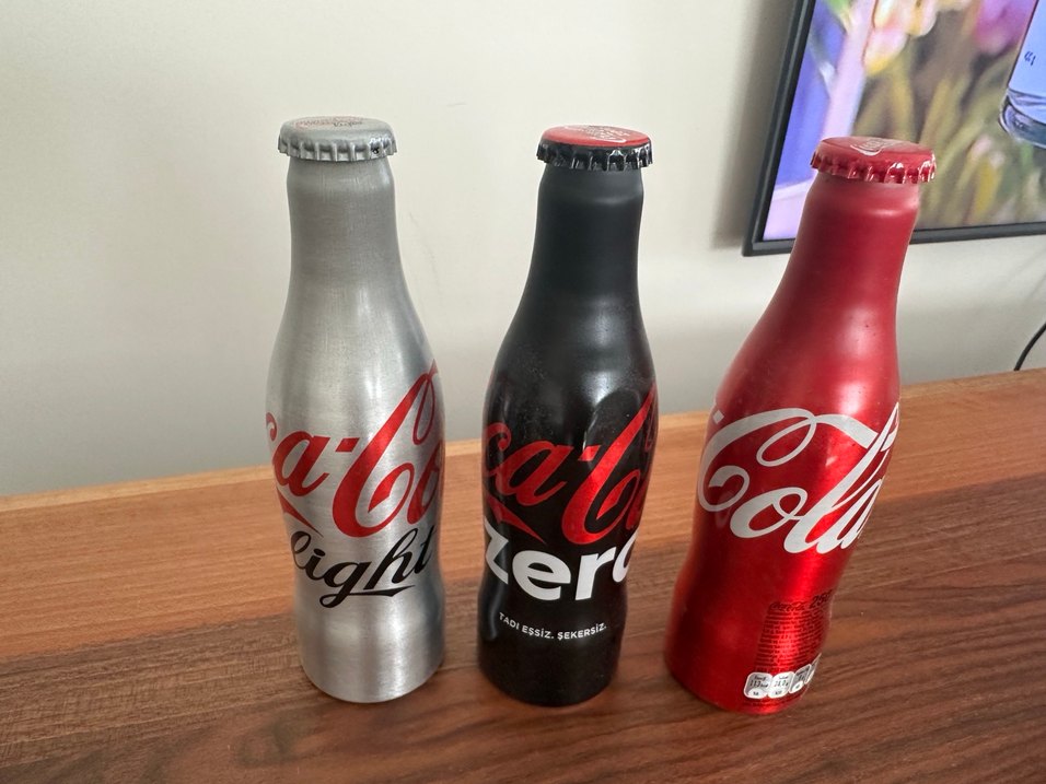 Renkli Desenli Coca-Cola Şişesi Vazo - Görsel 4