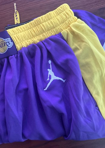 Los Angeles Lakers Mor Spor Şortu - Görsel 3
