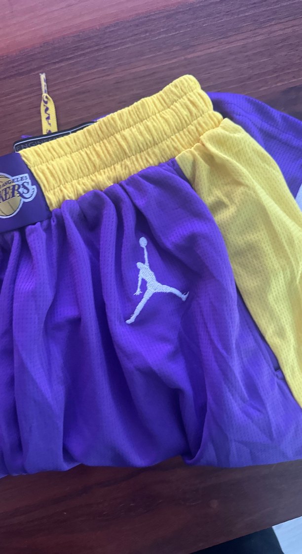 Los Angeles Lakers Mor Spor Şortu - Görsel 3