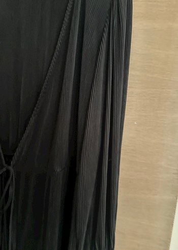 Uzun Kollu Siyah Kadın Giyimi - Görsel 4