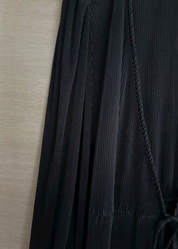 Uzun Kollu Siyah Kadın Giyimi - Görsel 3