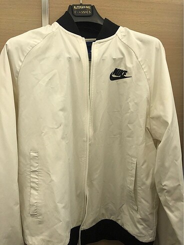 Nike rüzgarlık